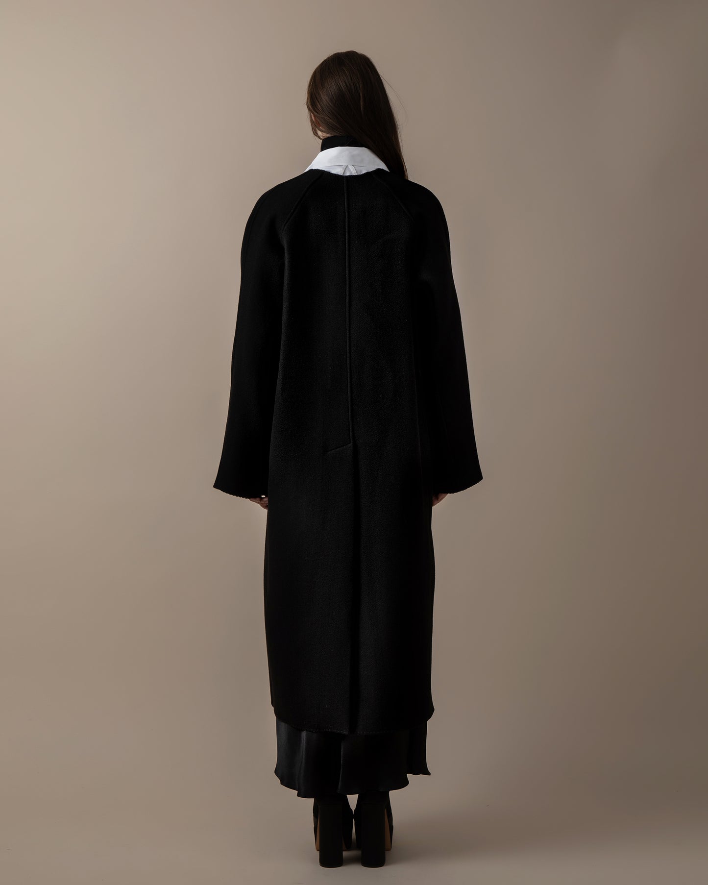 Cocoon collarless coat